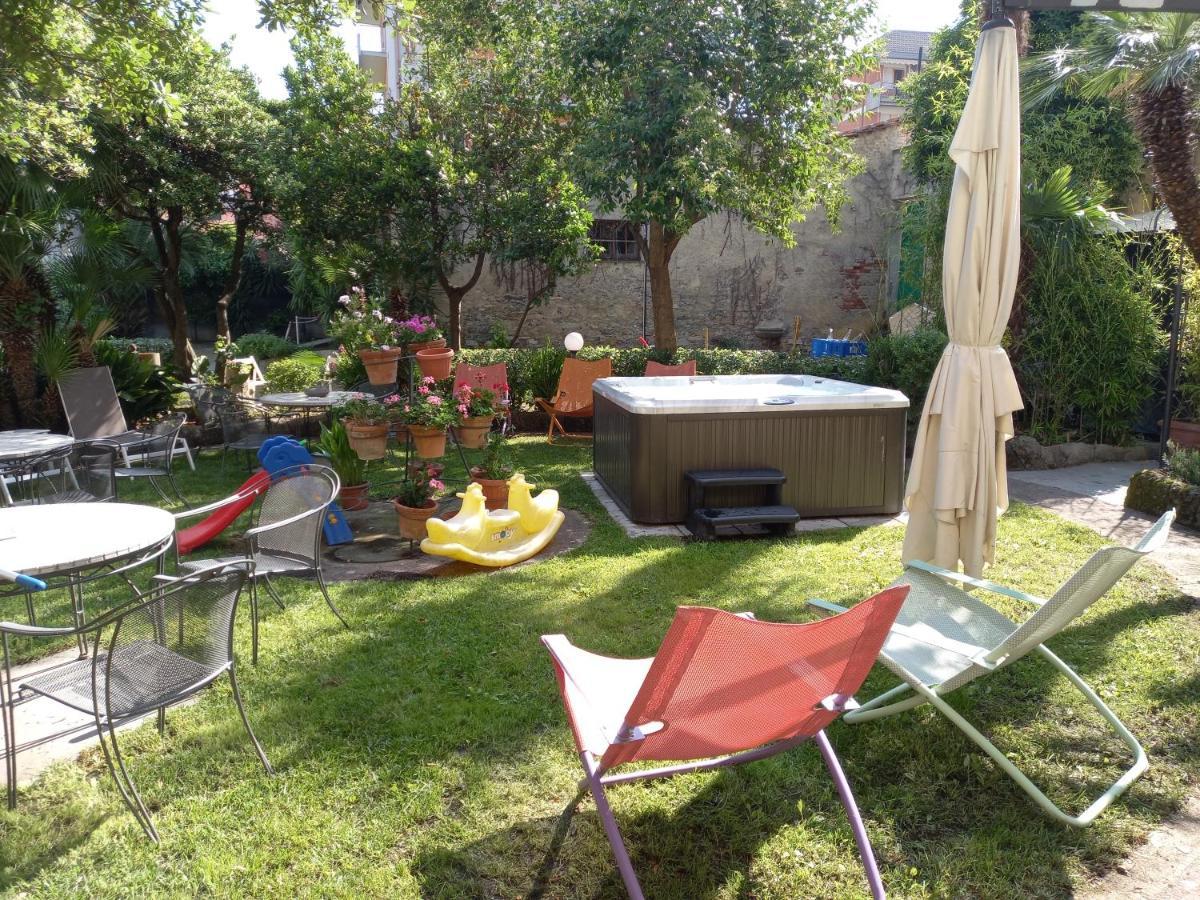 Hotel Miramare Lavagna Bagian luar foto
