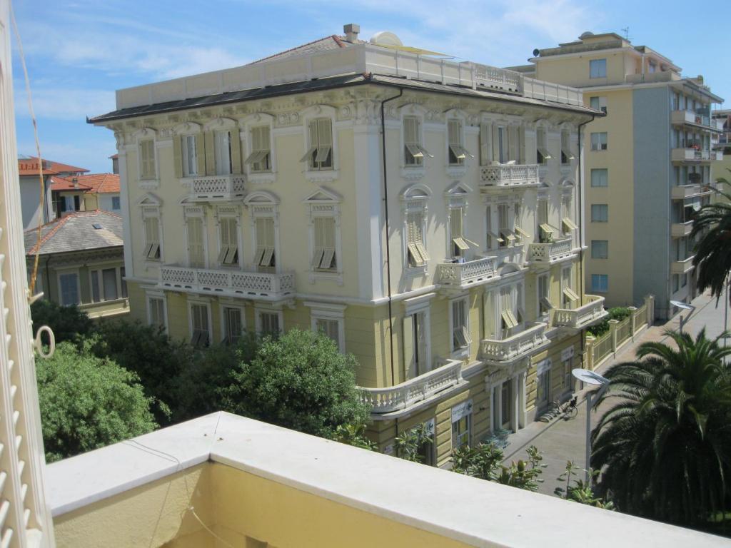 Hotel Miramare Lavagna Bagian luar foto